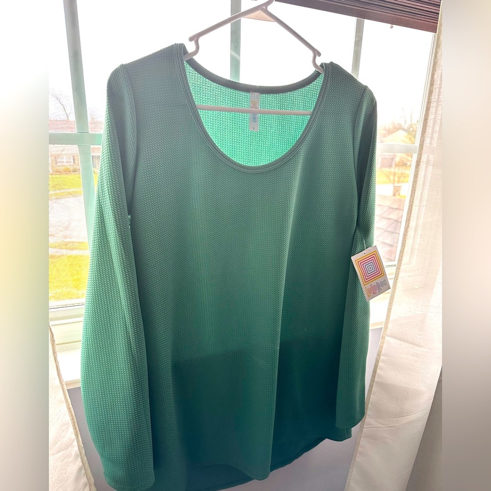 Size Large LuLaRoe long sleeve light green waffle print top, new with tags